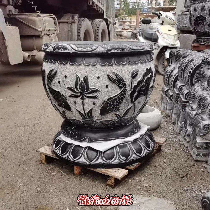 雅致雙魚石雕花盆,為您的庭院增添藝術(shù)氣息 雅致雙魚石雕花盆,為您的庭院增添藝術(shù)氣息