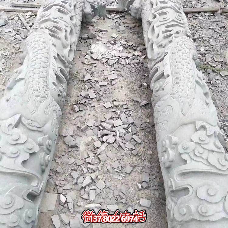 大型石雕龍柱，點(diǎn)綴園林景觀