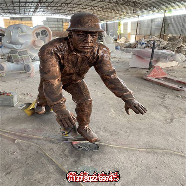 仿銅材質玻璃鋼戶外景區(qū)人物景觀雕塑