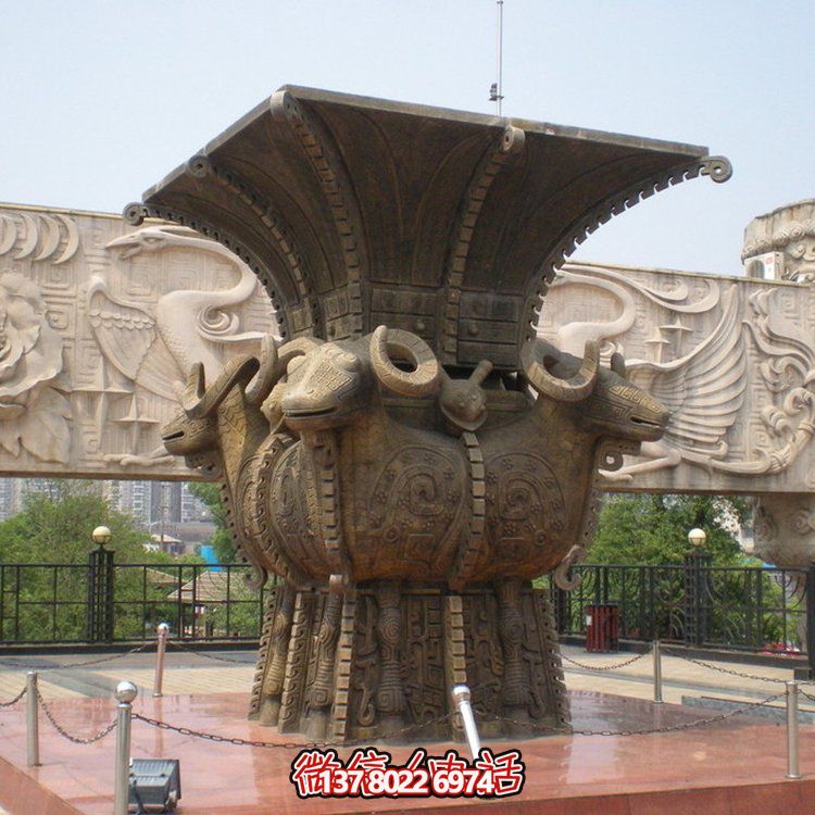 方尊銅香爐雕塑，讓景區(qū)廣場(chǎng)更加精彩