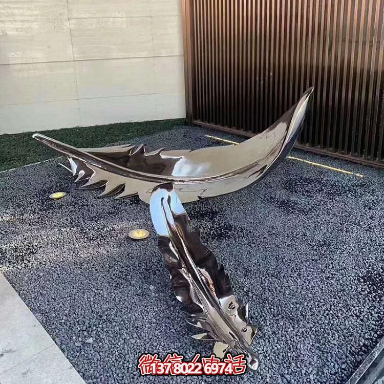不銹鋼羽毛擺件鏡面裝飾，點(diǎn)亮戶外公園