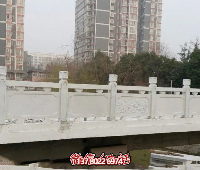 漢白玉鑲嵌欄桿,雕塑點綴美麗小區(qū)公園 漢白玉鑲嵌欄桿,雕塑點綴美麗小區(qū)公園