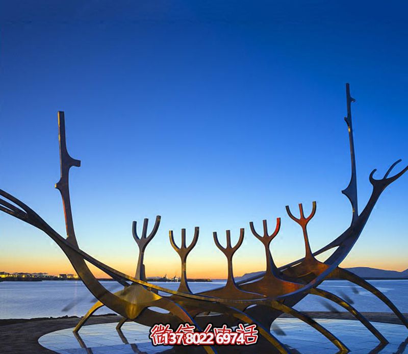 海邊景區(qū)擺放簡(jiǎn)約鑄造組合不銹鋼船雕塑 海邊景區(qū)擺放簡(jiǎn)約鑄造組合不銹鋼船雕塑