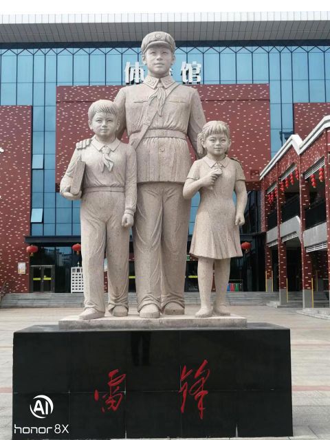 大理石石雕雷鋒 大理石石雕雷鋒